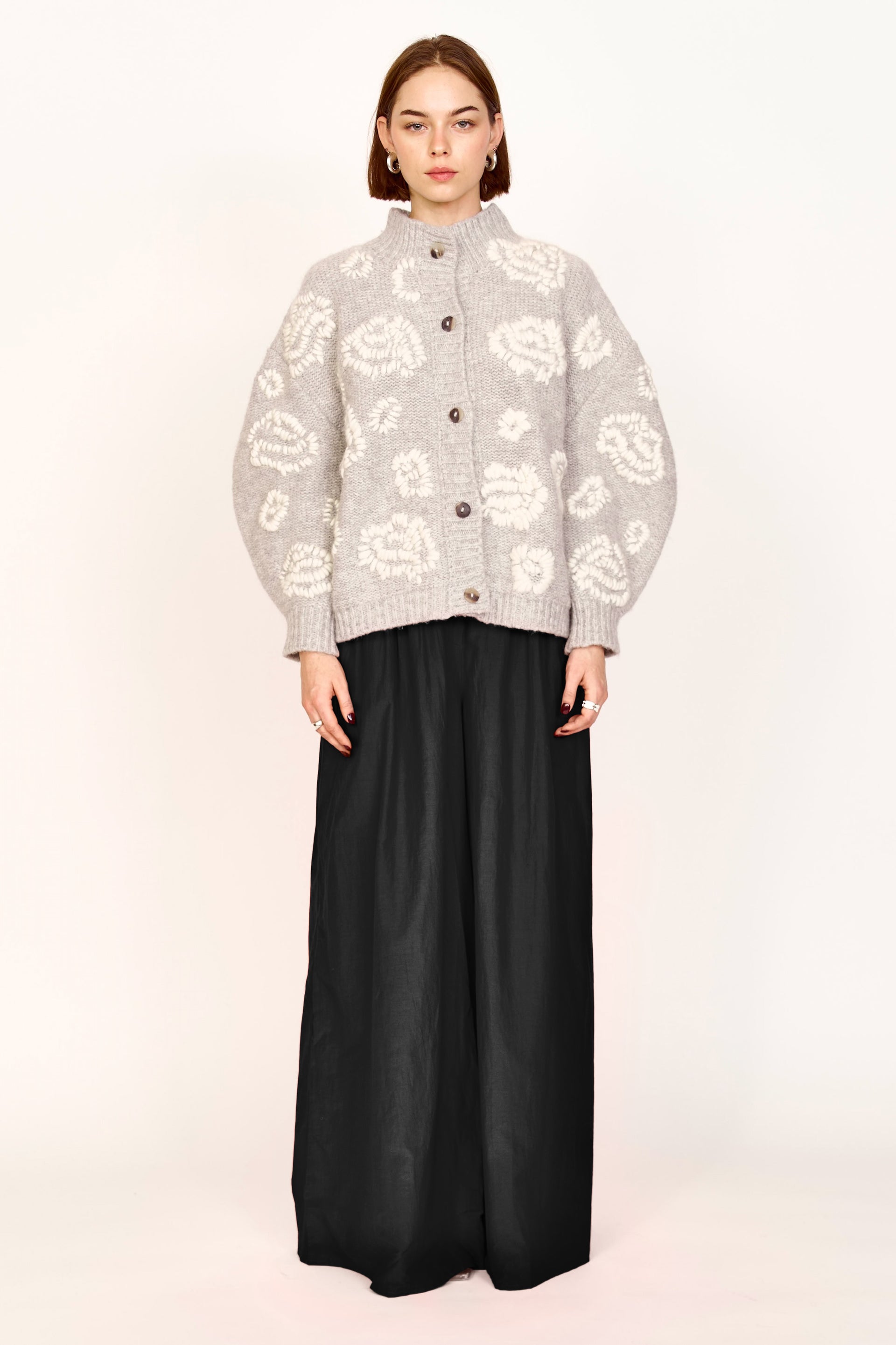 Cusco Waterlily Cardigan Dove Grey Ivory
