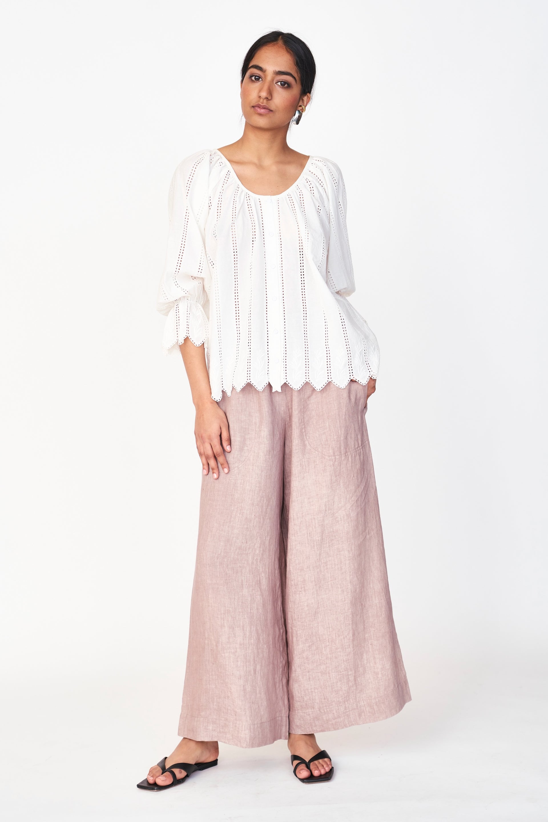 Seville Top Vine Eyelet