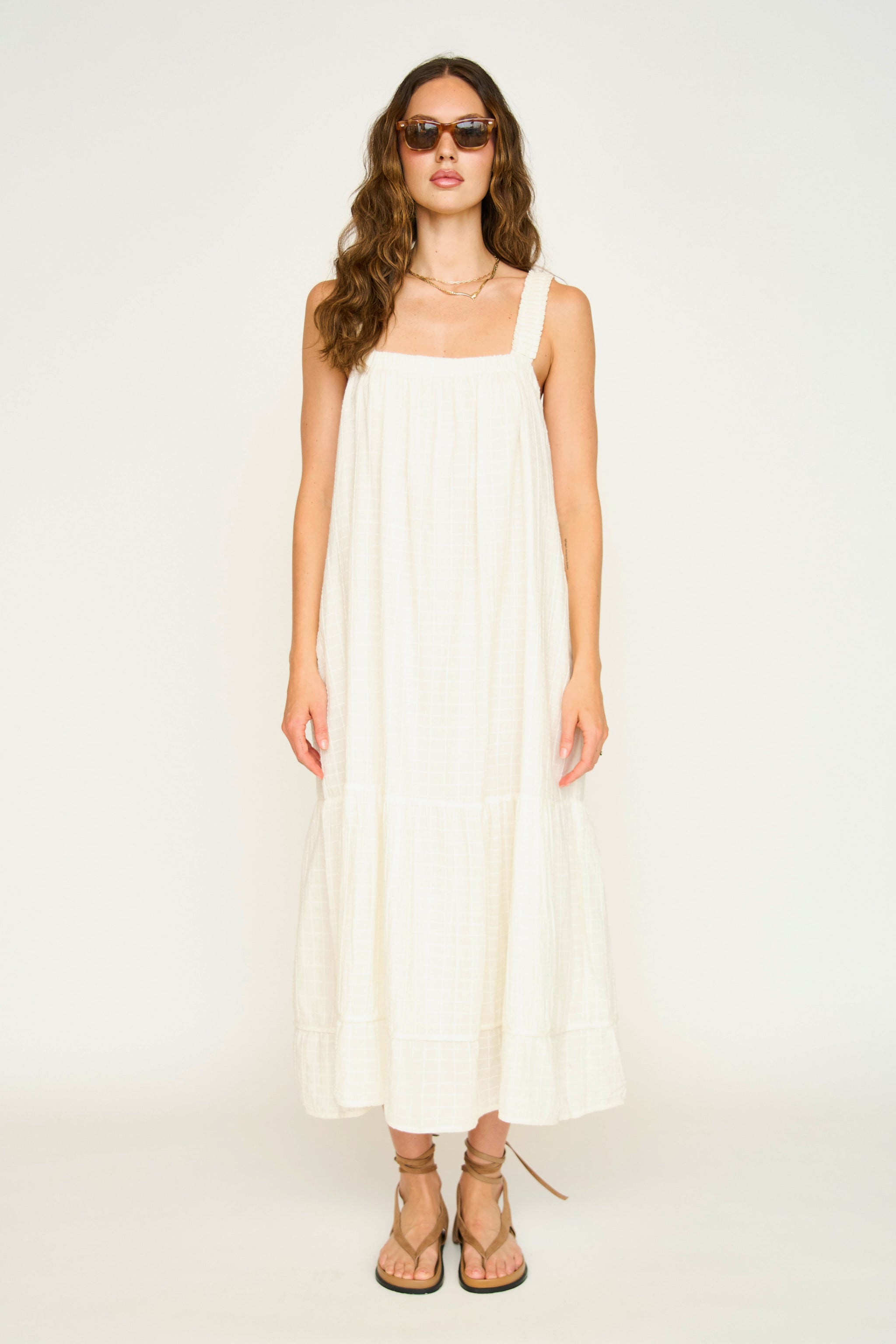 Herlipto Monaco Tweed Dress Mサイズ　white herlipto Monaco Tweed Dress /white Mサイズ herlipto Monaco