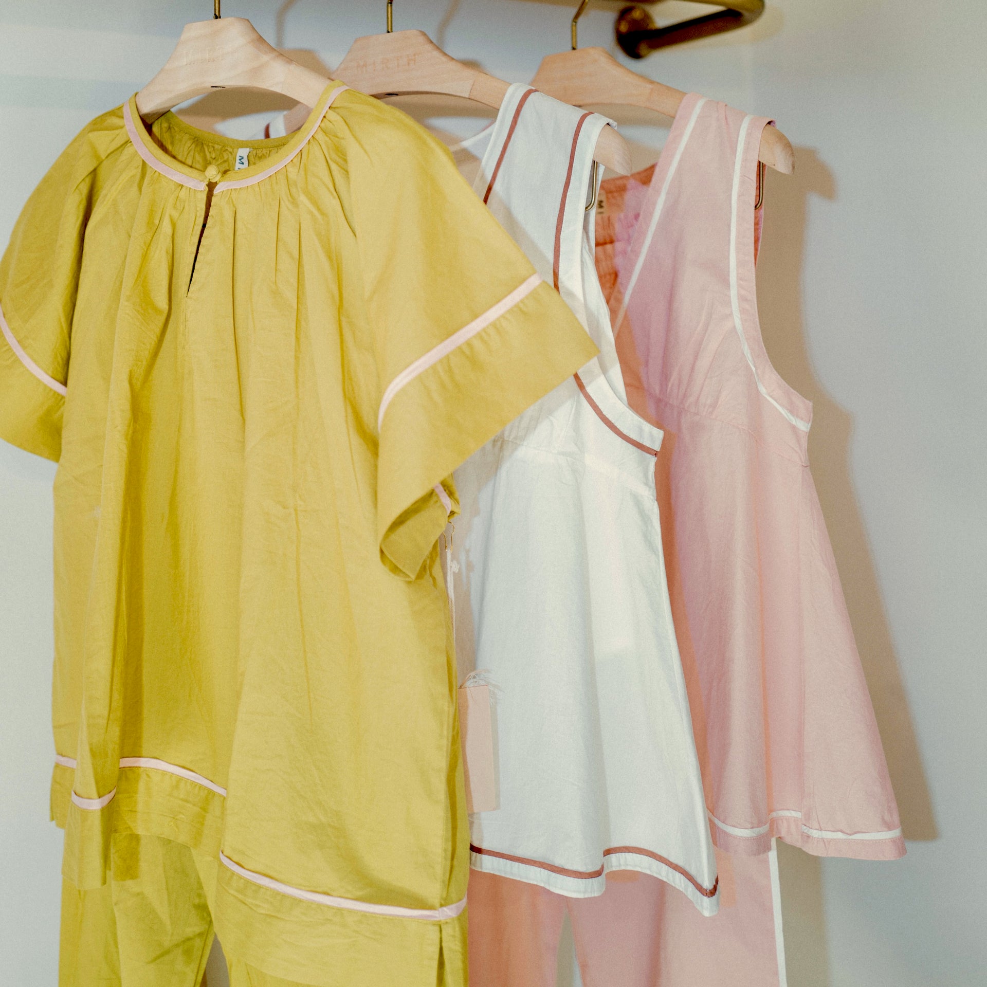 SHOP – MIRTH