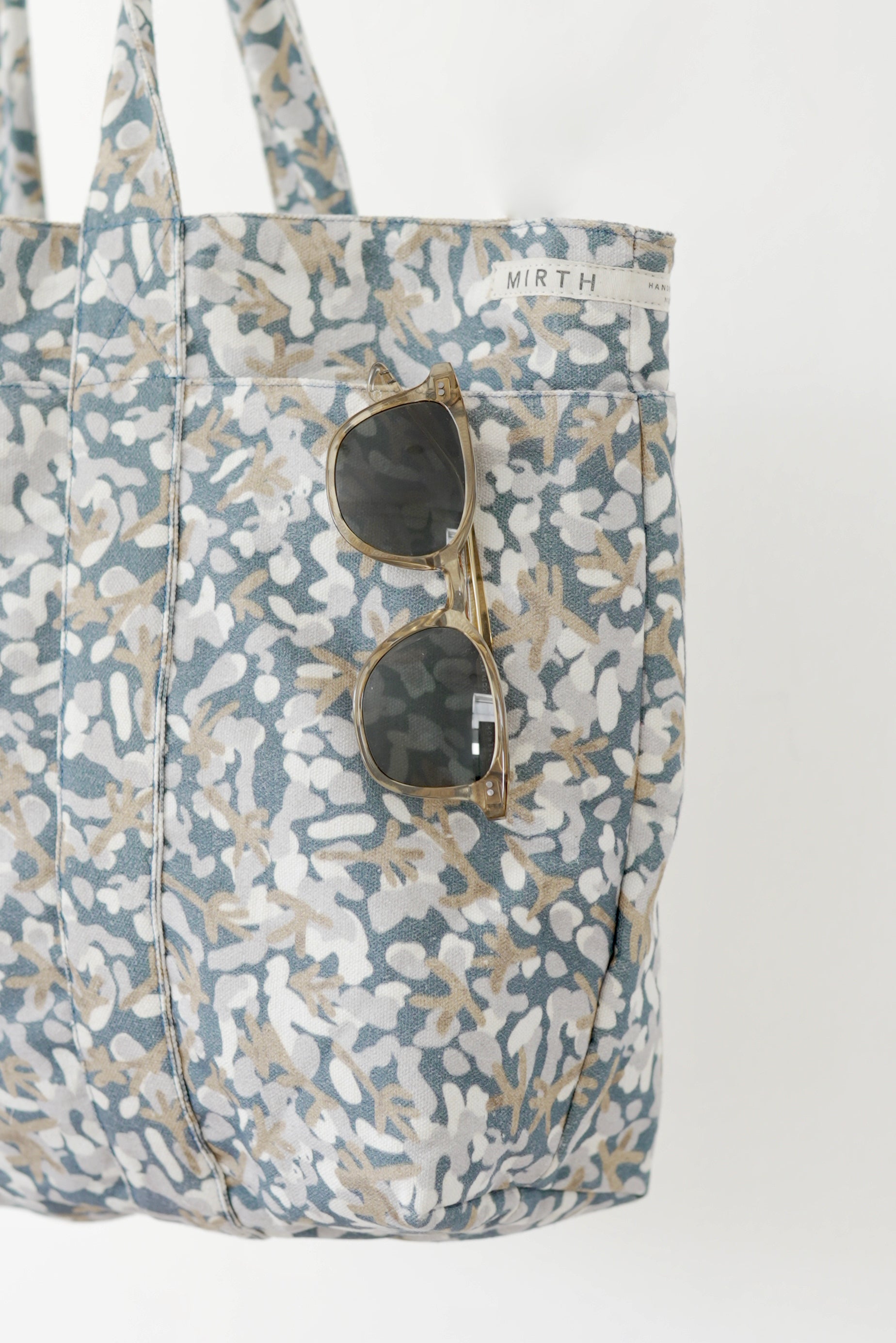 women's cotton grey resort tote bag – MIRTH